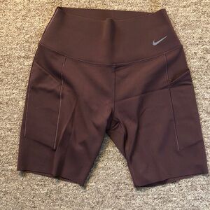 Nike Women's Zenvy Burgundy Bike/running Shorts